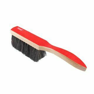 Curved hand brush