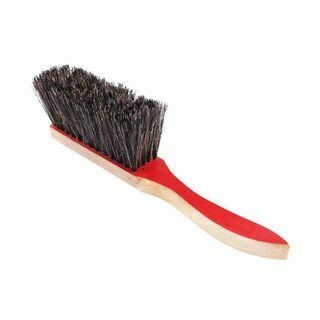 Curved hand brush