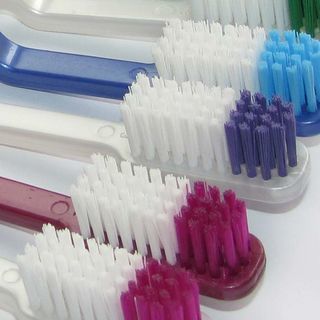 Superdent 300 toothbrushes for adults soft