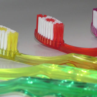 Koral toothbrushes for adults medium