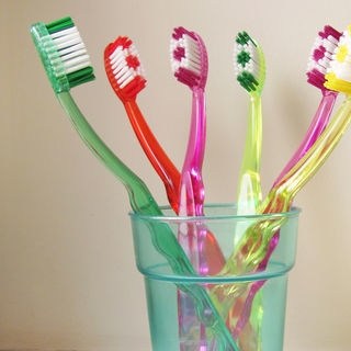 Koral toothbrushes for adults medium